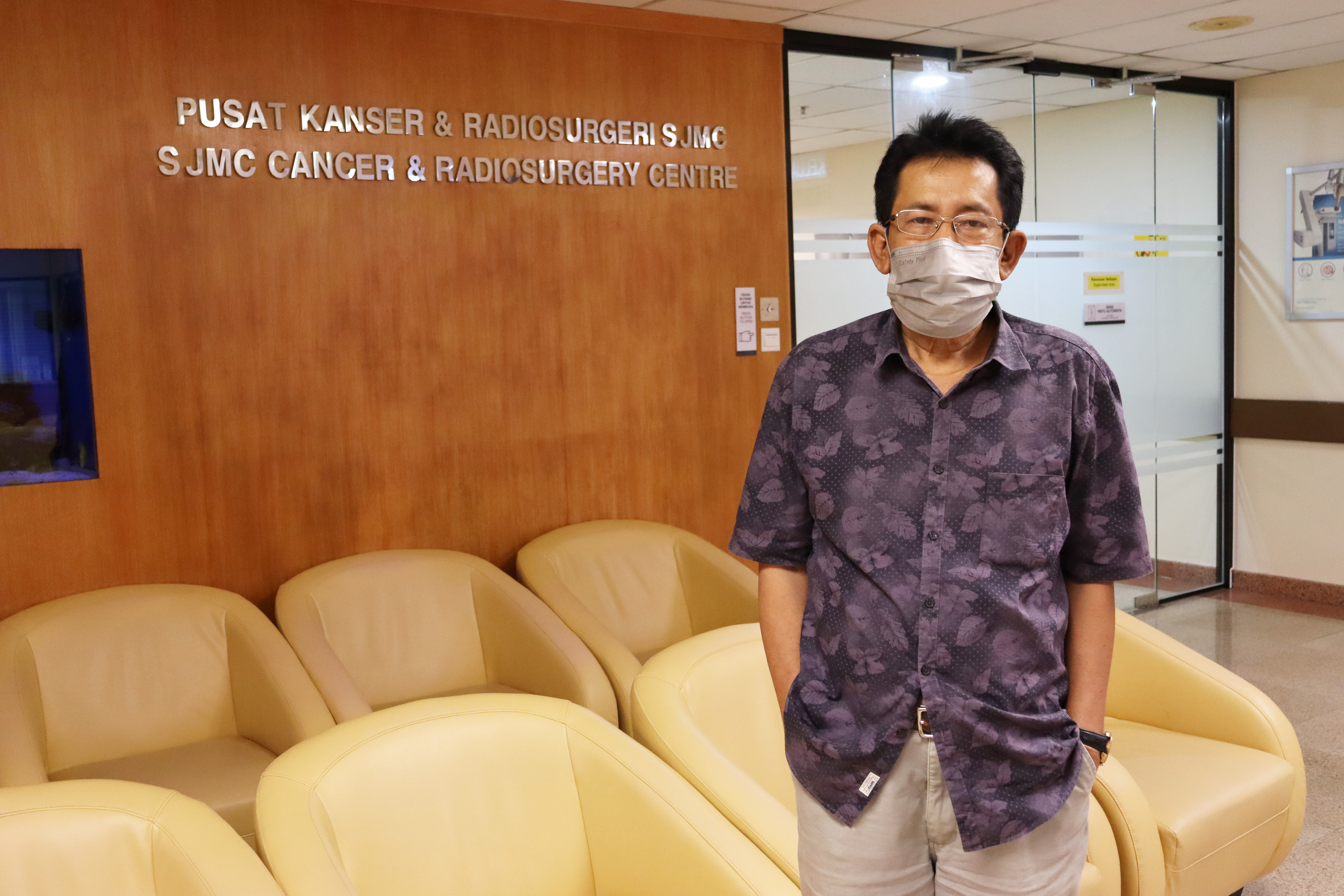 Lung Cancer Survivor is First Patient in Malaysia Treated With Tomotherapy Synchrony at SJMC